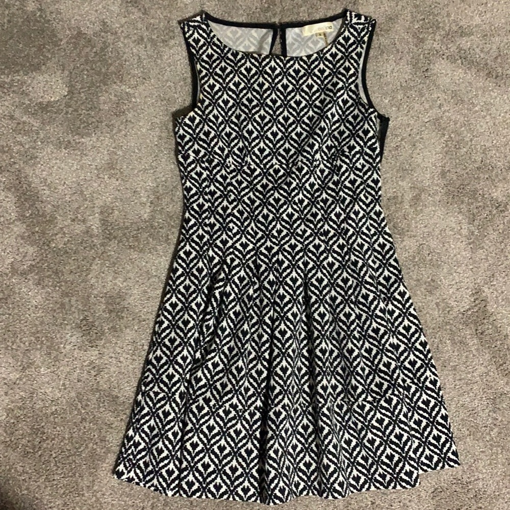 Cute black and white dress